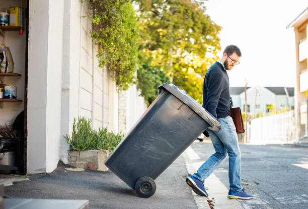 Best Yard Cleanup Services  in Locust Valley, NY